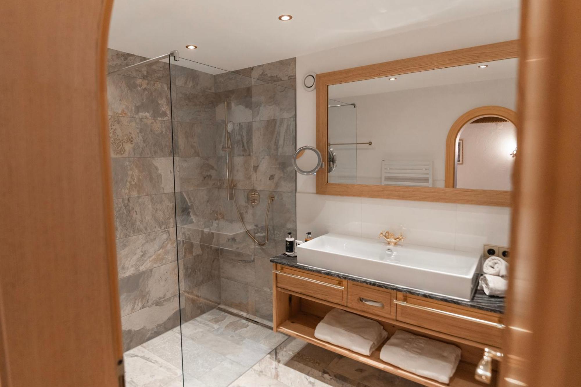 Hotel Ulli Zuers Luaran gambar